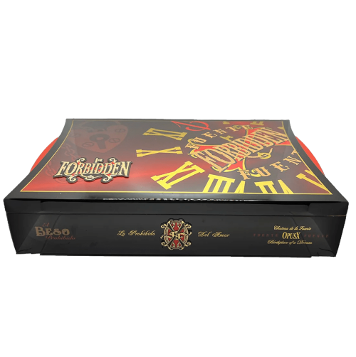 Arturo Fuente OpusX Forbidden X 13 El Beso Prohibido